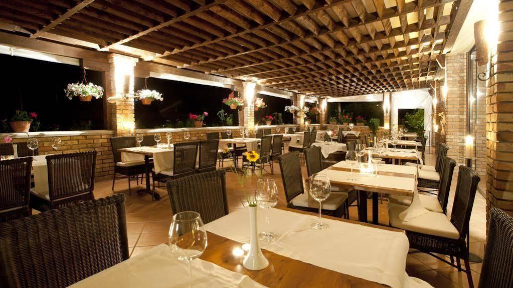 Stupnicki Dvori Winery Hotel Stupnik Brodski Kültér fotó